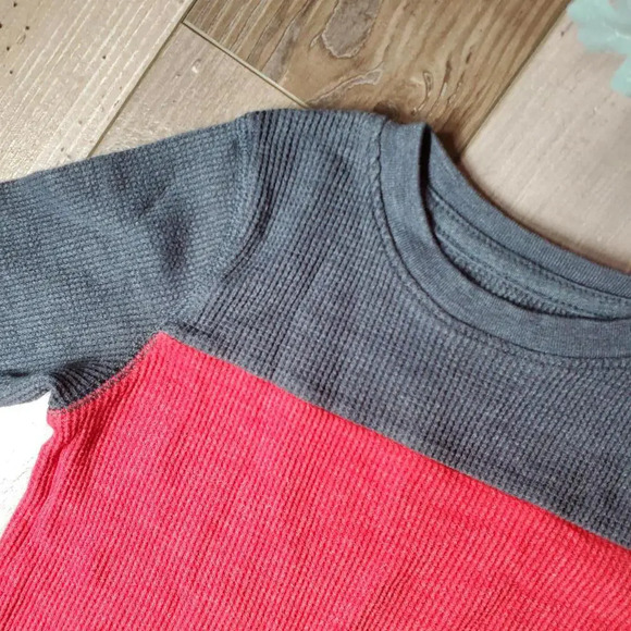 Cat & Jack Toddler Boy Size 3T Red and Gray Waffle Knit Long Sleeve Thermal Top - Picture 1 of 9